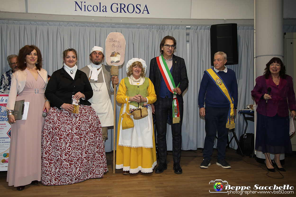 VBS_2781 - VBS_2392 - Investitura Maschere Carnevale di Nichelino 2024.jpg